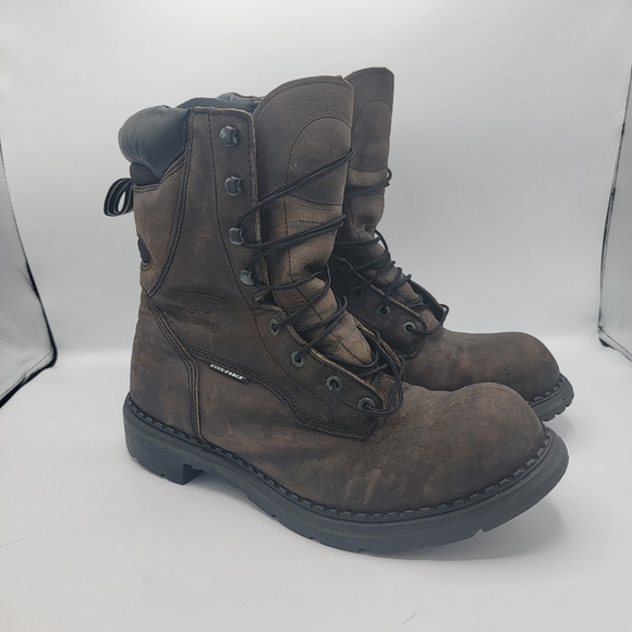 Red Wing 2211 Steel Toe DynaForce Waterproof Boots main image 9